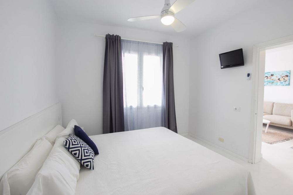 Apartamentos El Rio Cala Galdana  Luaran gambar